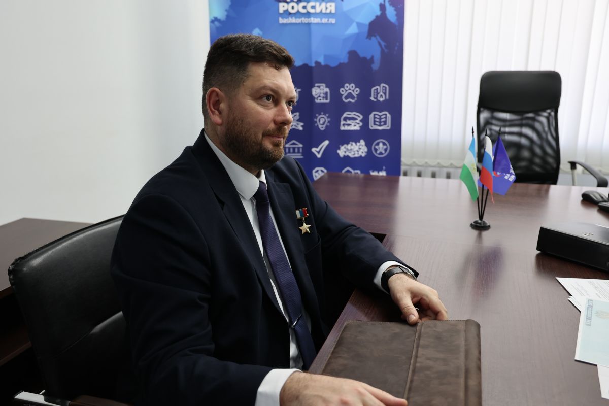 Герои РФ, олимпийские чемпионы, директора школ и учителя: «Единая Россия» продолжает приём заявок на предварительное голосование