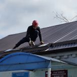 В Новоалександровском округе завершается ремонт кровли сельского Дома культуры