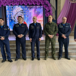 «Единая Россия» организовала встречу школьников Читы с военнослужащими истребительного авиаполка