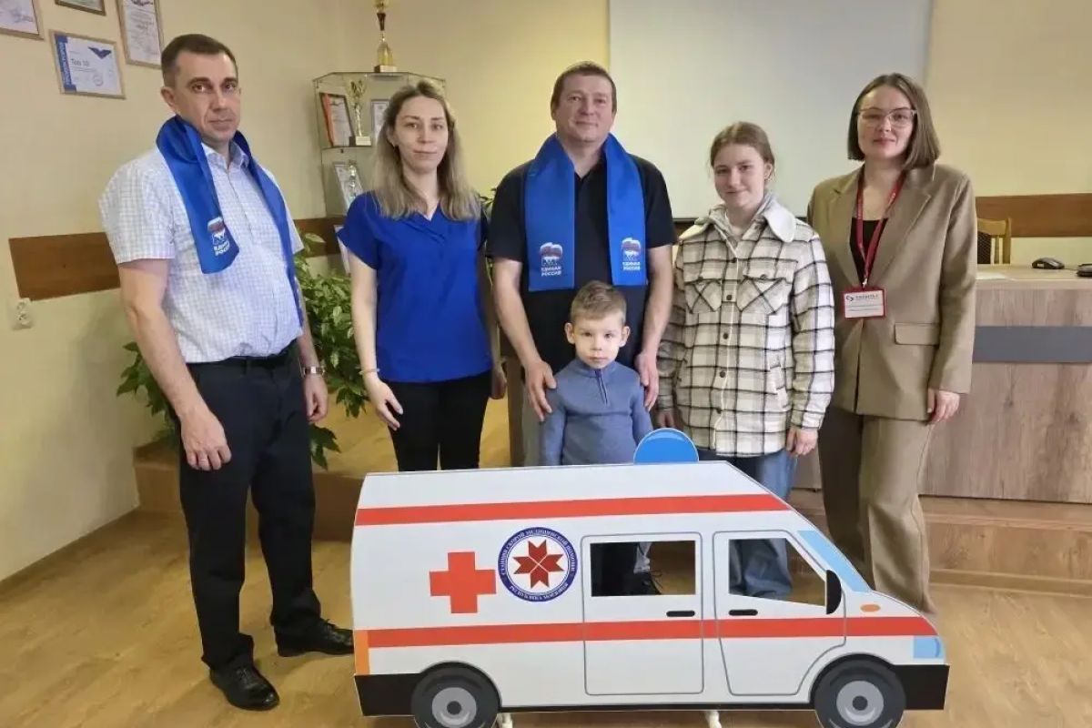 Партийцы провели мастер-класс по оказанию первой помощи для семей участников СВО