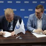 Роман Любарский и Евгений Костин подали документы на предварительное голосование «Единой России» в Нижегородской области