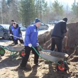«Единая Россия» провела субботники в Коми, Псковской, Оренбургской и Курской областях