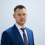 Поздравление секретаря регионального отделения "Единой России" Евгения Чуркина с Праздником Весны и Труда