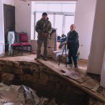 Депутат Гасан Османов помог семье с тремя детьми и участницей СВО в Мамедкале
