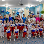 Викторины, флешмобы, встречи с космонавтами и уроки мужества: «Единая Россия» организовала тематические мероприятия по всей стране