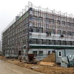 Владимир Мазур проверил ход строительства поликлиники в Зелёных Горках