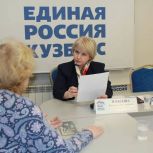 Депутат Госдумы помог кемеровчанам расчистить улицы от снега