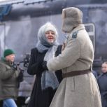 «Поезд Победы» в Лабытнанги: вагоны, которые помнят войну