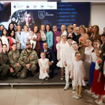 Ростовские единороссы поздравили действующих и проходящих лечение участников СВО с Пасхой