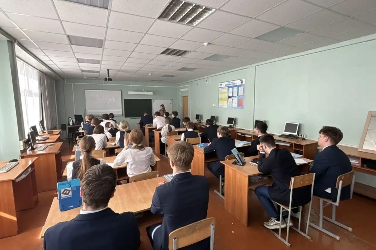 "Цифровая Россия": школьникам Саранска рассказали, как отличить мошенника от близкого человека