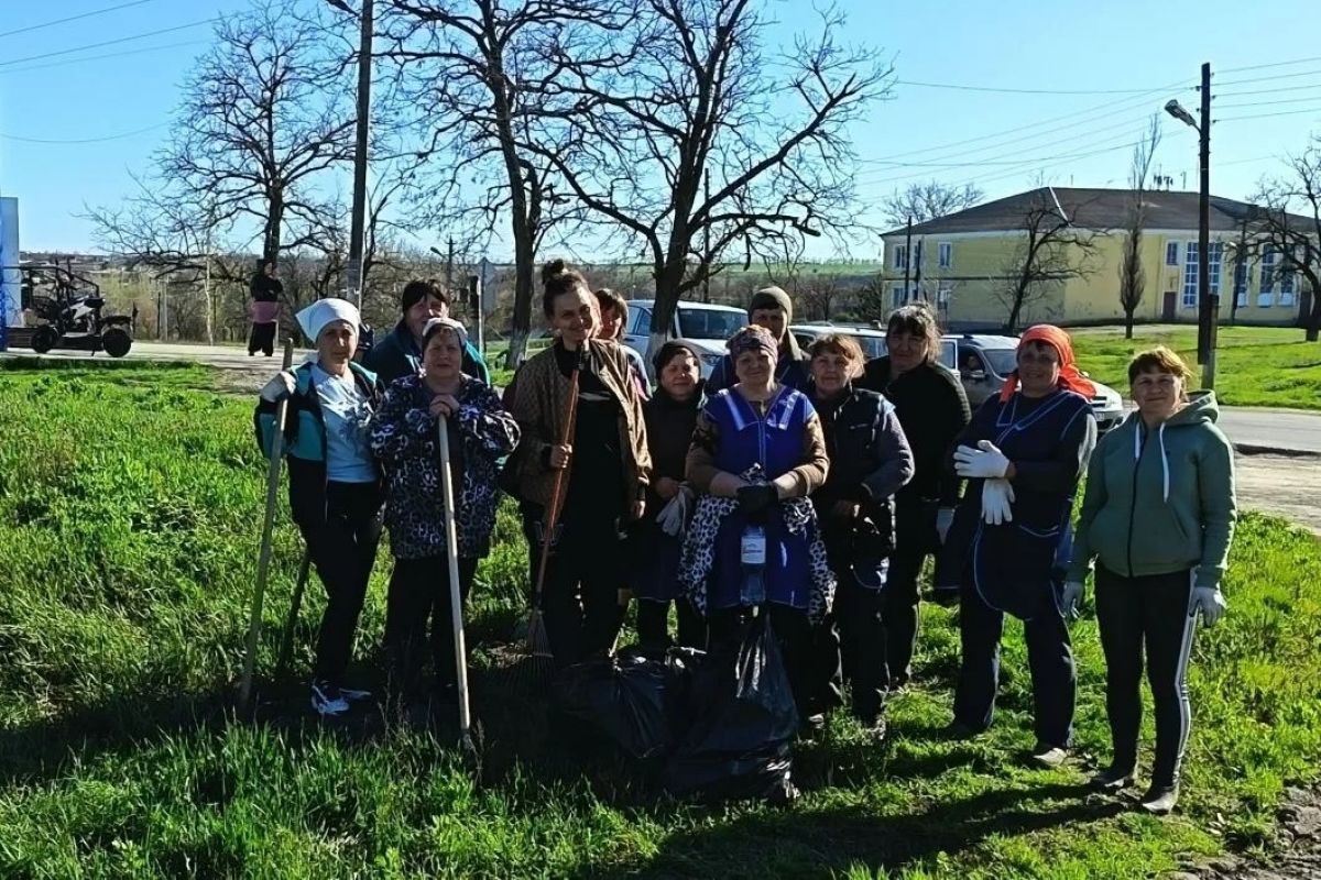 При поддержке «Единой России» в слободе Барило-Крепинской состоялся субботник