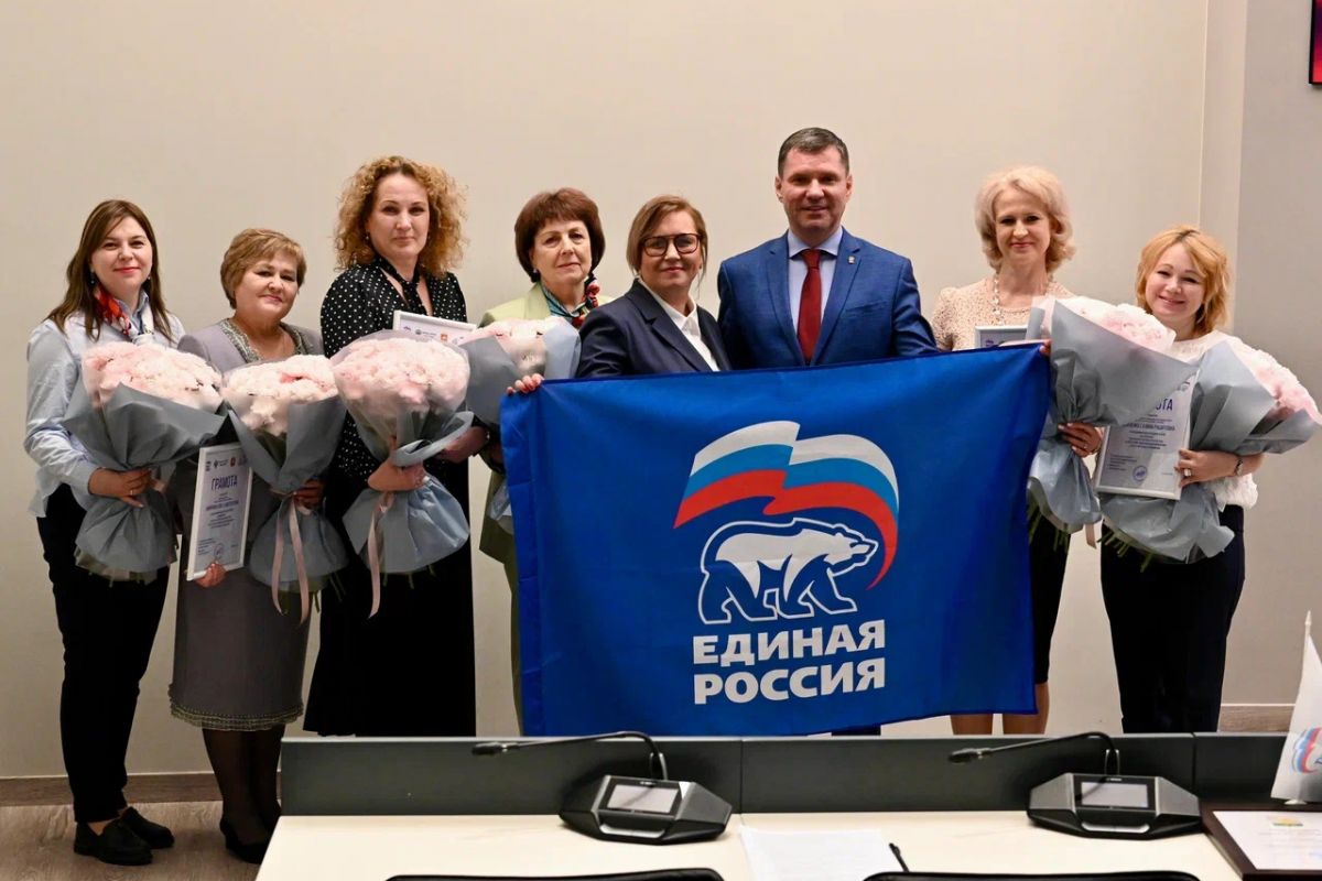 «Спасибо говорим редко, а зря»: в Челябинске наградили лучших работников ЖКХ