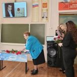 В школе Петровска открылась «Парта Героя» в честь участника СВО