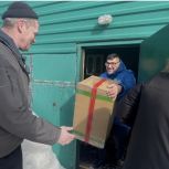 Кузбасские единороссы отправили капельницы для горловской больницы