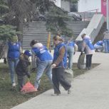 По всей Костромской области партийцы традиционно вышли на весенние субботники