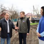 В Луганске реконструируют сквер имени 9 Мая по народной программе Единой России