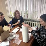 В Преображенском волонтеры изготовили более 1000 наборов «сухого душа»