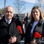 Парламентарии Карелии почтили память узников концентрационных лагерей