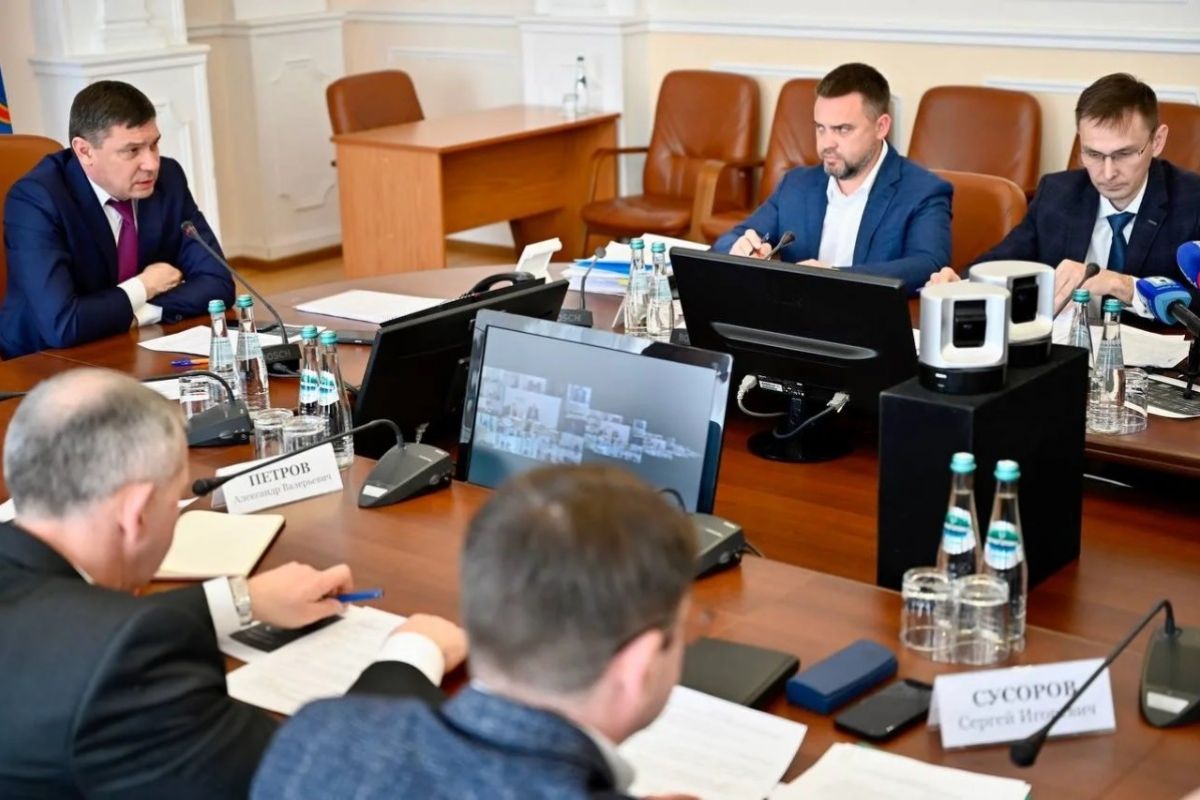 Евгений Первышов поручил сохранить темпы газификации жилых домов и социальных учреждений
