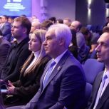 Саратовская делегация принимает участие в форуме сторонников партии «Единая Россия»
