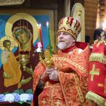 Владислав Кузнецов поздравил жителей округа с праздником Светлой Пасхи