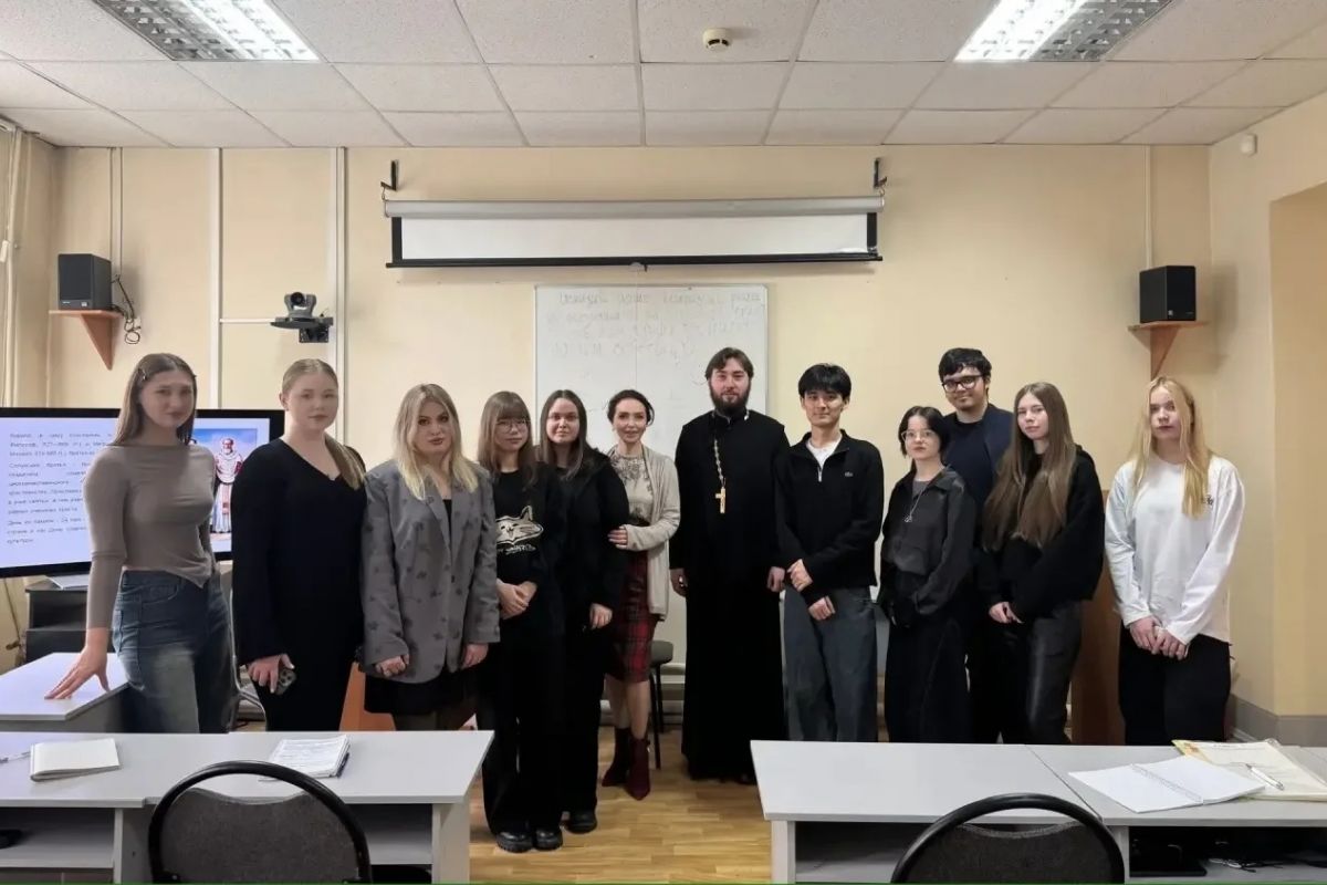 Юлия Литневская напомнила студентам о духовных корнях Саратова