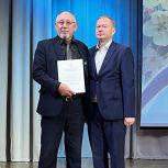 Депутат «Единой России» поздравил с профессиональным праздником работников органов местного самоуправления