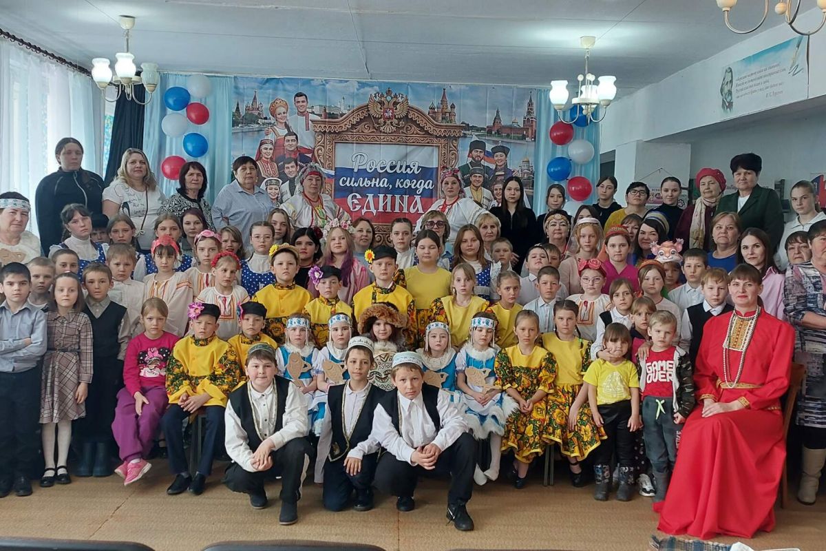 В кузбасском селе единороссы помогли провести «Библионочь»