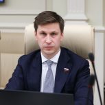 Сенатор Иван Новиков провёл приём граждан в Архангельске