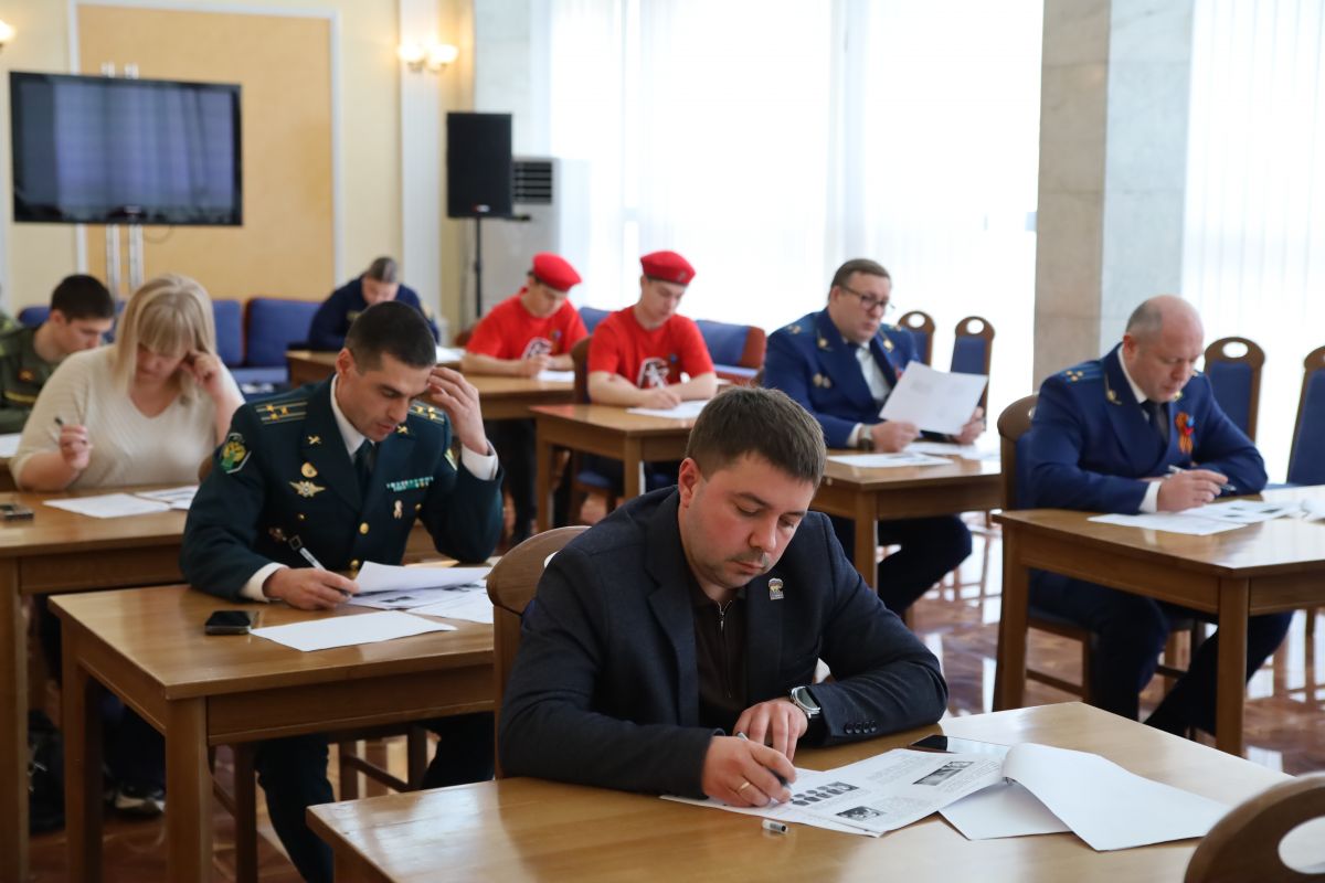 «Диктант Победы» в ЛНР написали более чем на 240 площадках
