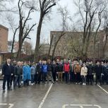 Депутат «Единой России» Раджив Мирзалиев принял участие в субботнике в Пролетарском районе Ростова-на-Дону