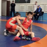 В Урус-Мартане прошёл турнир по вольной борьбе в рамках марафона «Сила России»