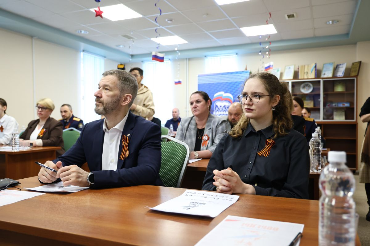 «Единая Россия» в рамках партпроекта «Историческая память» провела на Чукотке акцию «Диктант Победы»