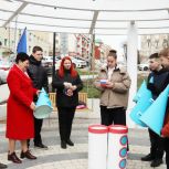 «Единая Россия» провела в Курске праздничную акцию ко Дню космонавтики