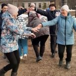 Шенкурские партийцы участвуют в оздоровительных мероприятиях и проводят исторические батлы