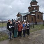 Активисты проекта «Единая страна — доступная среда» партии «Единая Россия»провели субботники в Саратове и районах области