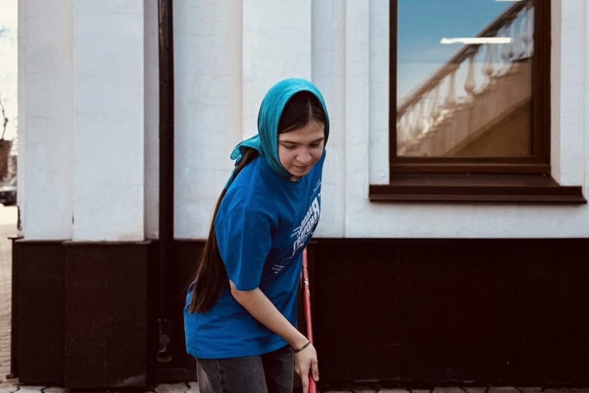 Храмы, скверы и больницы: «Единая Россия» организует весенние субботники по всей стране