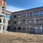 Александр Якубовский проверил ход строительства школы в Слюдянке