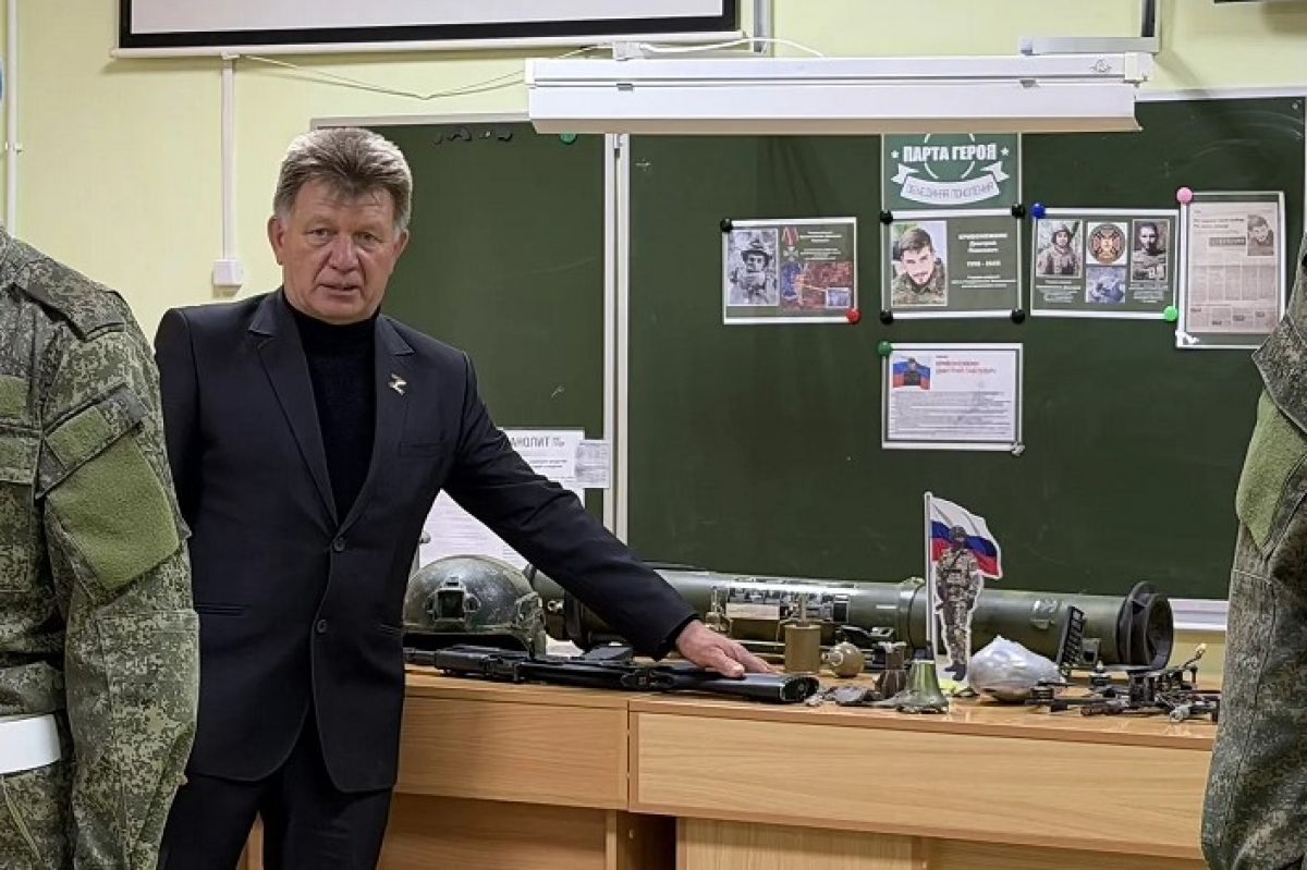 Открыта «Парта Героя» в рамках проекта «Новая школа» партии «Единая Россия»