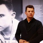 Депутат Госдумы Роман Романенко посетил музей Войскунского на юго-западе Москвы