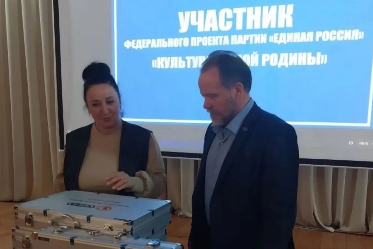 Депутат «Единой России» Александр Шолохов провел мониторинг капитального ремонта Колундаевского сельского Дома культуры