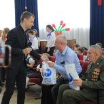 Краснодарские единороссы поздравили ветеранов космической отрасли