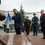 Курские единороссы возложили цветы в память о героях Чернобыля
