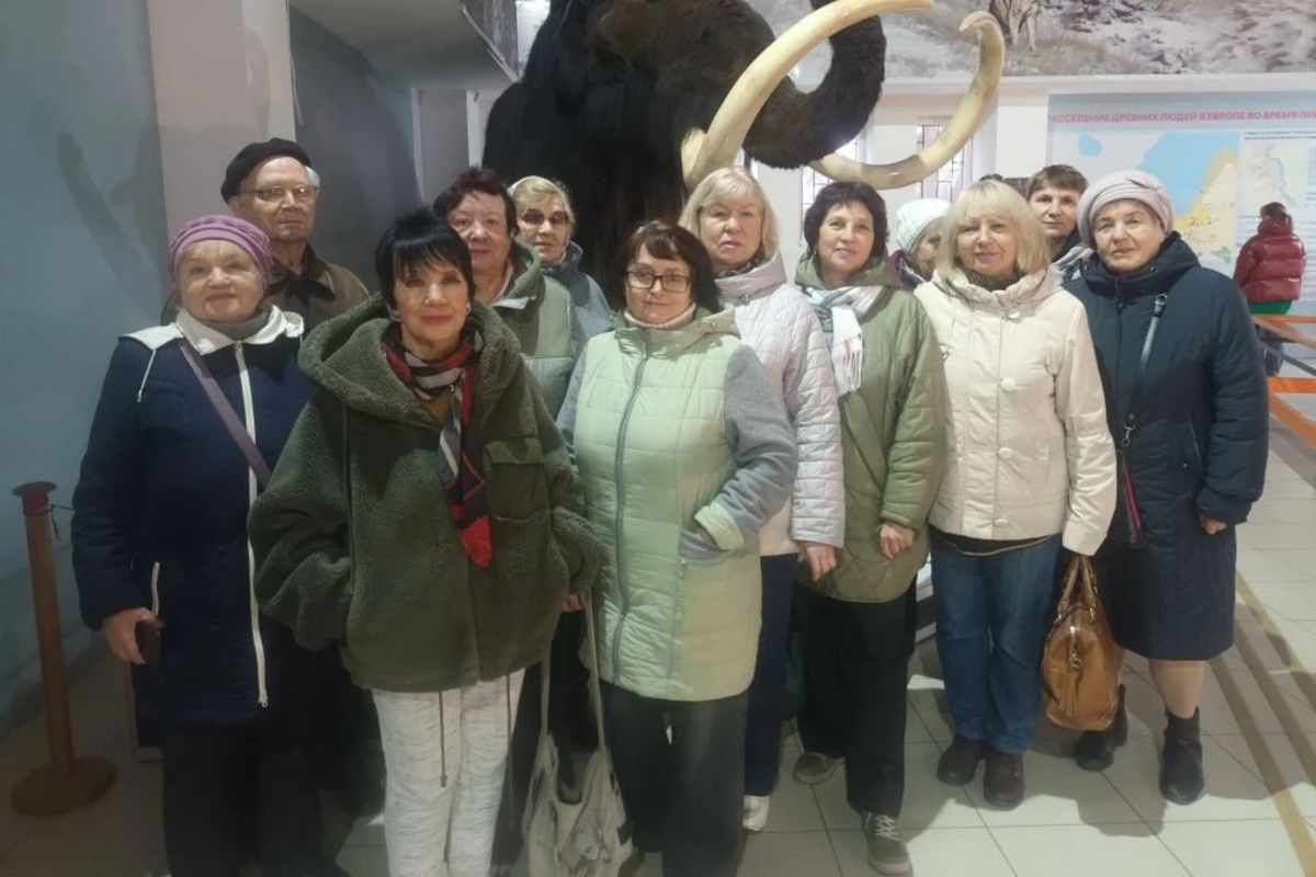 Депутат «Единой России» организовал для ветеранов экскурсию в музей-заповедник
