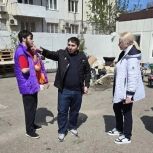 Елена Павлюченко оказала помощь волонтерскому центру республики