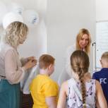 Депутаты Воронежской облдумы присоединились к акции «Собери ребенка в школу»
