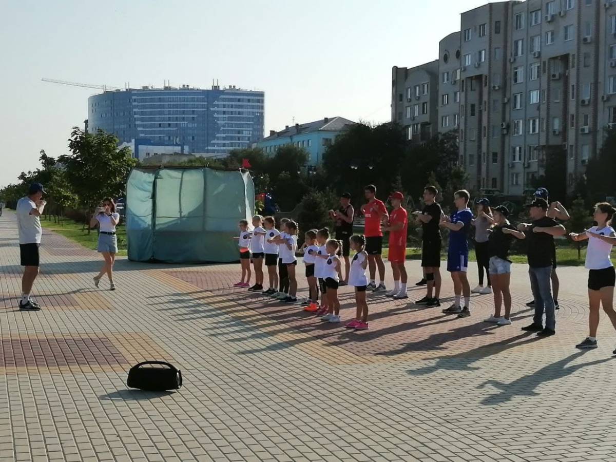 Физическая культура и спорт астраханской области. День России фотографии. 14 Августа день физкультурника. Астрахань фото 2021.