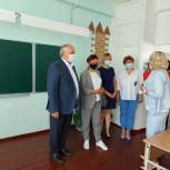 Педагоги Омской области вносят предложения в народную программу «Единой России»