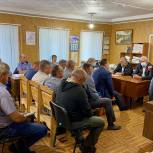 Проблемы заготовки древесины в порховском лесничестве обсудил с арендаторами Александр Котов