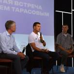 Евгений Ревенко обсудил с воронежскими спортсменами развитие легкой атлетики и бегового движения в регионе